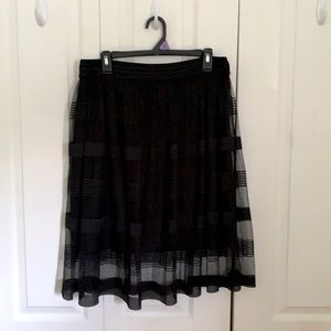 Metro Wear Black Knee Length Skirt Sz XL